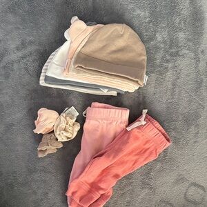 Infant bundle (pants, beanie, mittens)